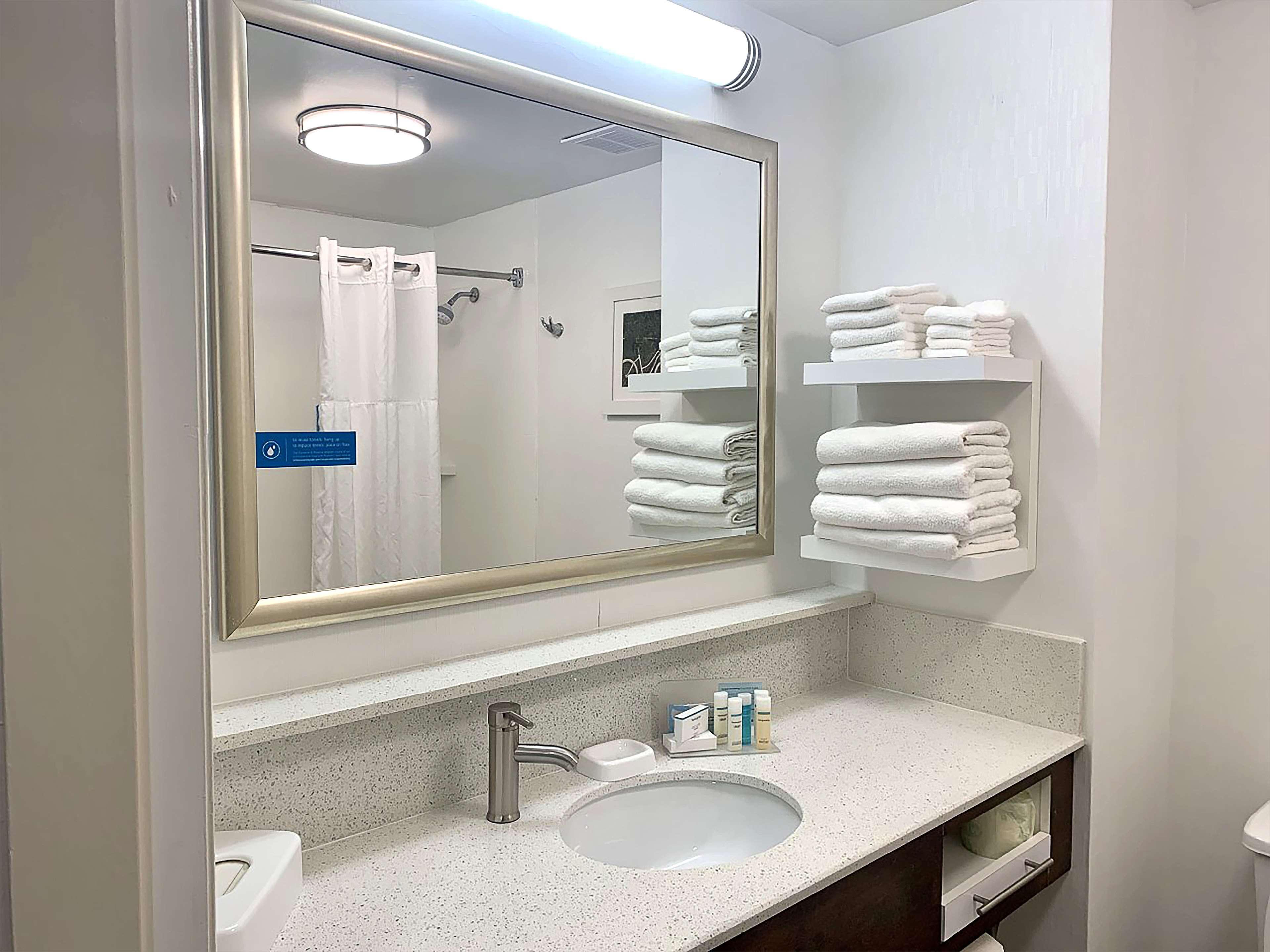 Comfort Inn Darien - North Brunswick Extérieur photo