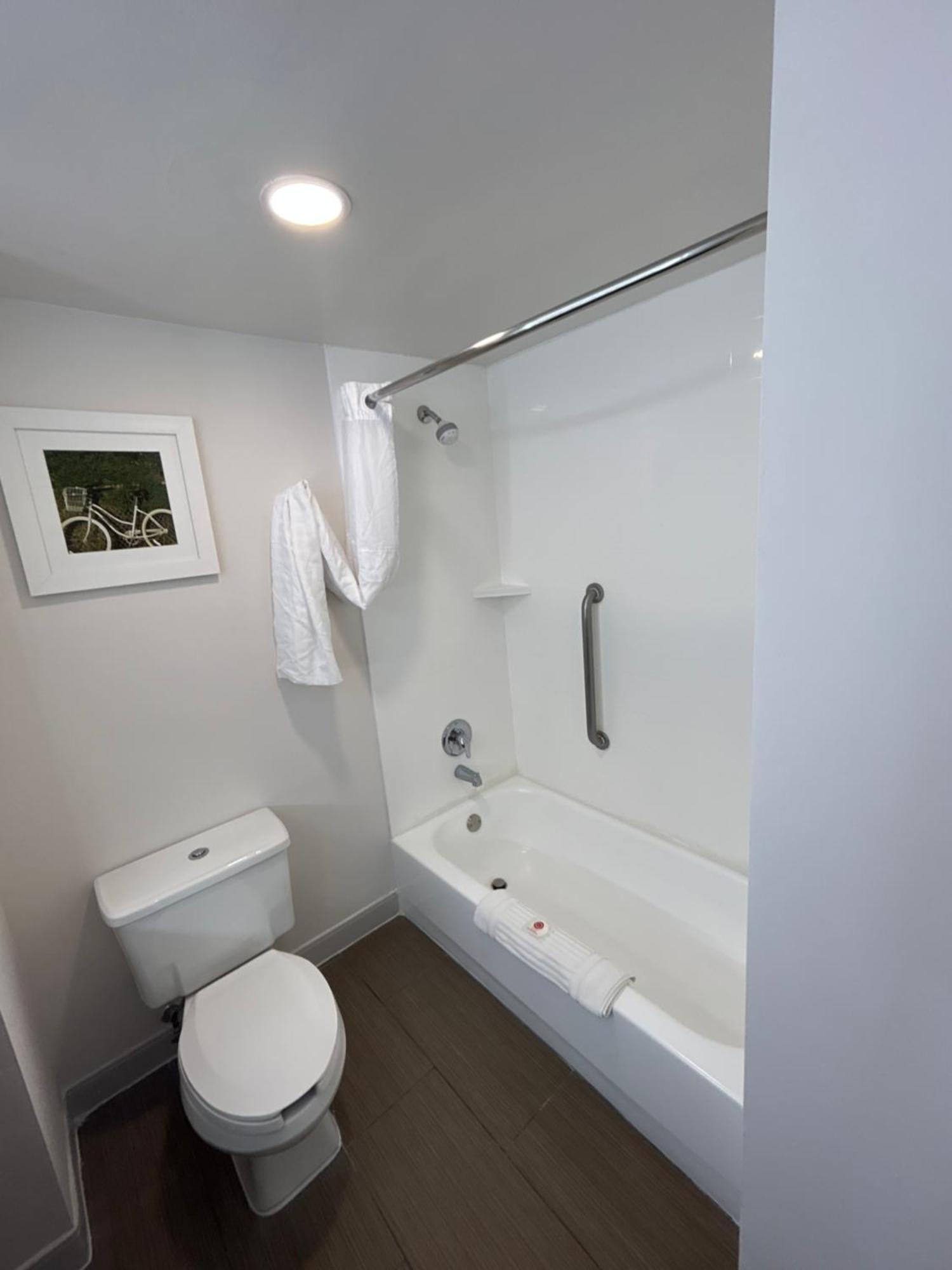 Comfort Inn Darien - North Brunswick Extérieur photo